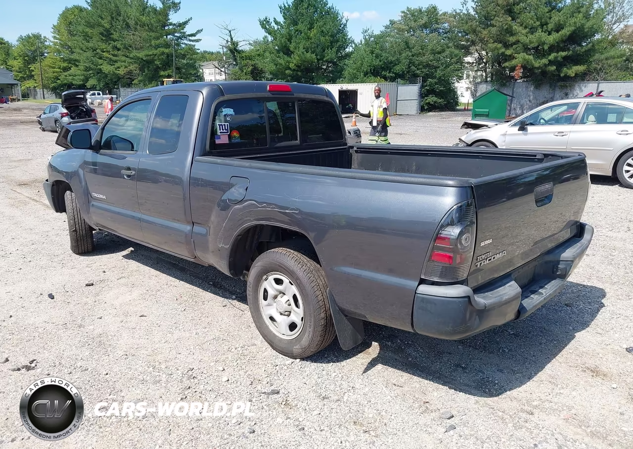 2015 Toyota Tacoma VIN:5TFTX4CN6FX049484 - 3