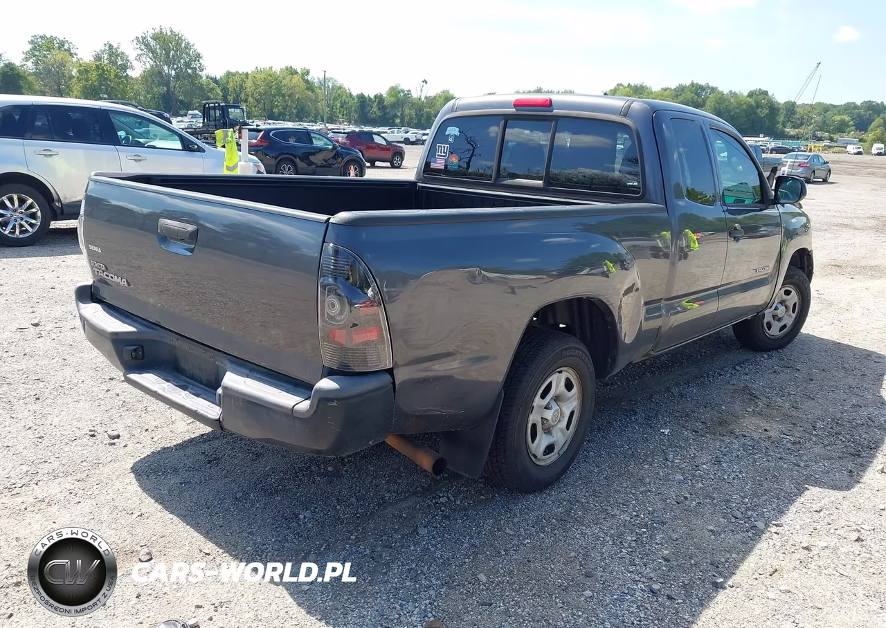 2015 Toyota Tacoma VIN:5TFTX4CN6FX049484 - 4