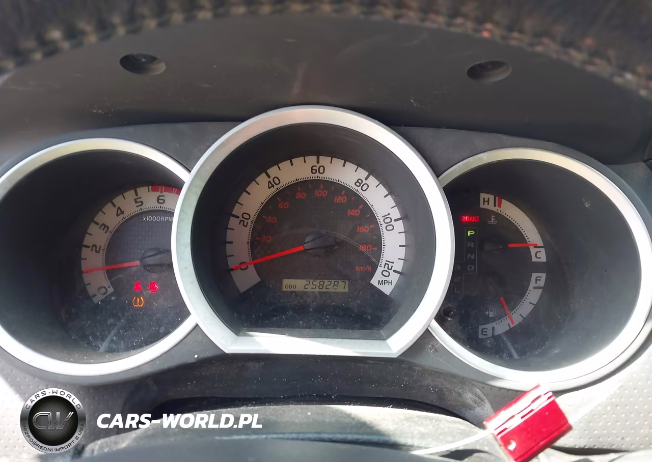 2015 Toyota Tacoma VIN:5TFTX4CN6FX049484 - 7