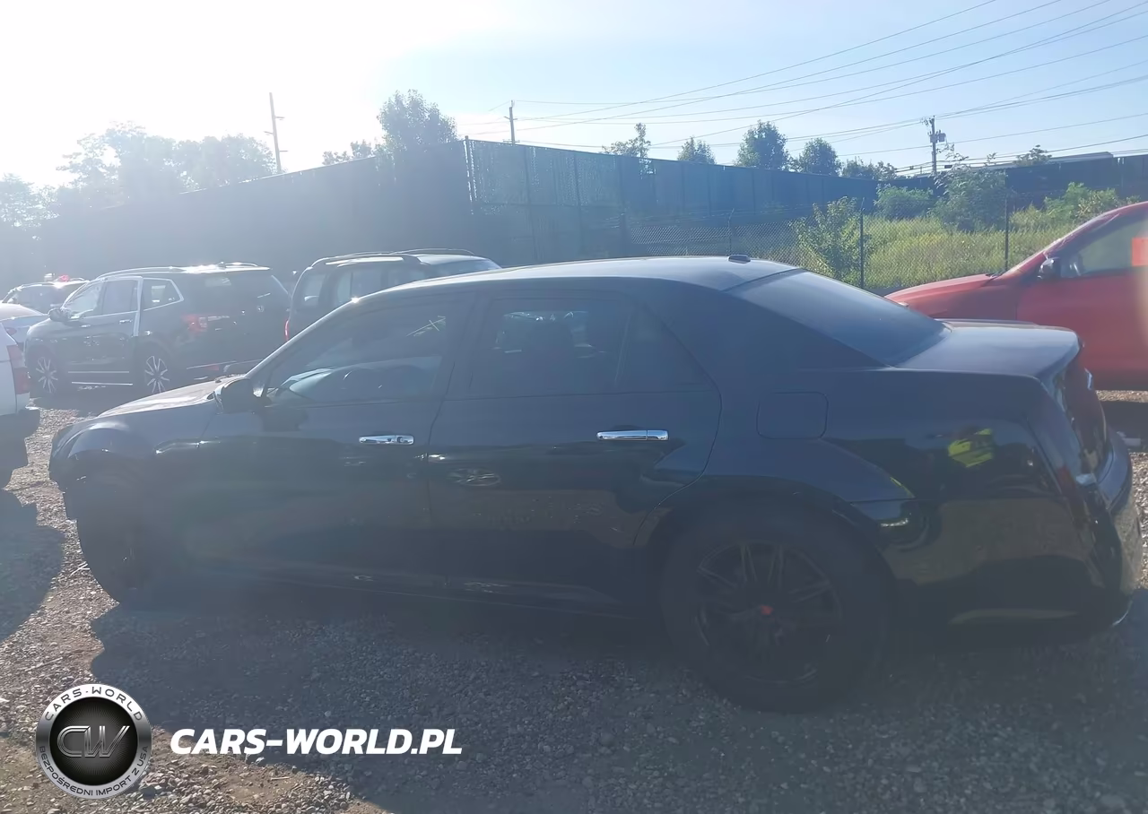 2014 Chrysler 300 300S VIN:2C3CCABG3EH229056 - 14