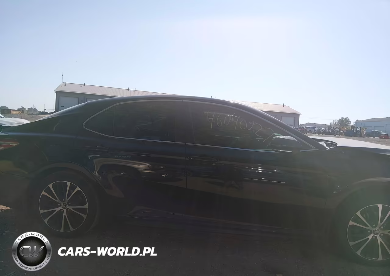 2020 Toyota Camry Se VIN:4T1M11AKXLU983573 - 13