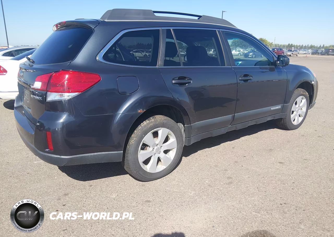 2011 Subaru Outback 2.5I Premium VIN:4S4BRCCC2B3399853 - 4