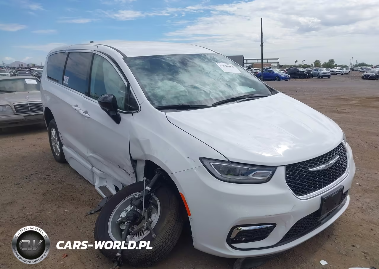 2025 Chrysler Pacifica Select