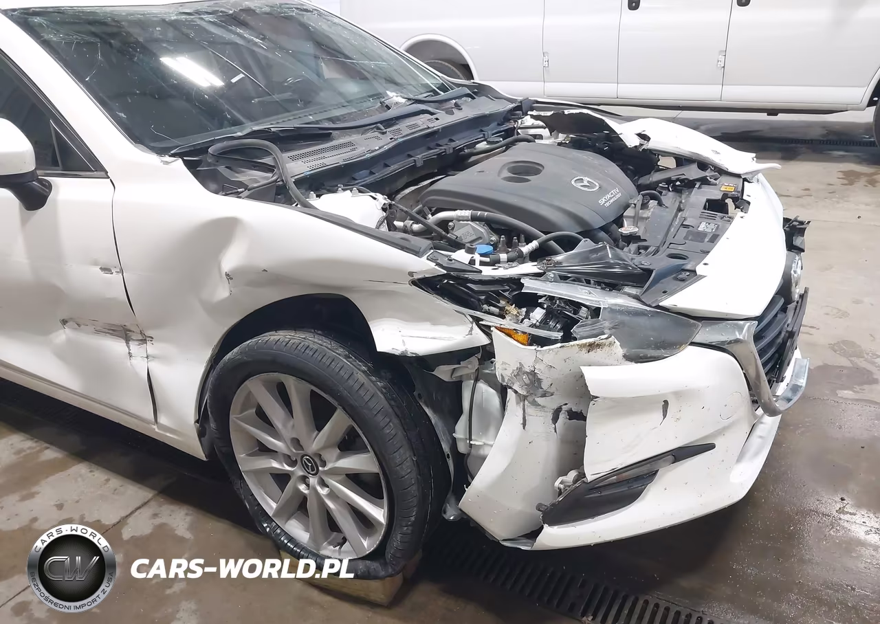 2017 Mazda Mazda3 Touring VIN:3MZBN1V73HM135758 - 18