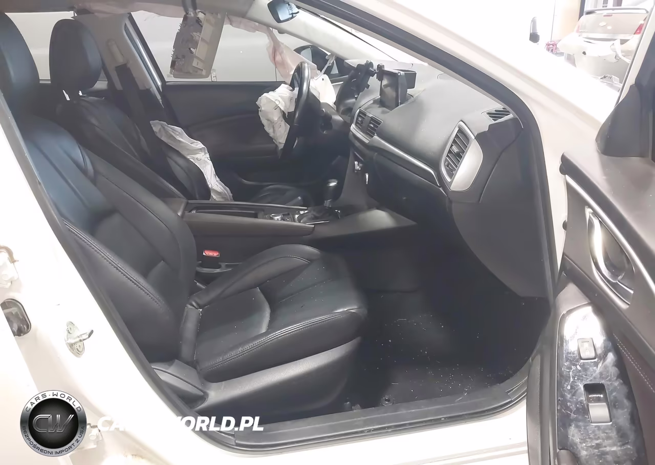 2017 Mazda Mazda3 Touring VIN:3MZBN1V73HM135758 - 5