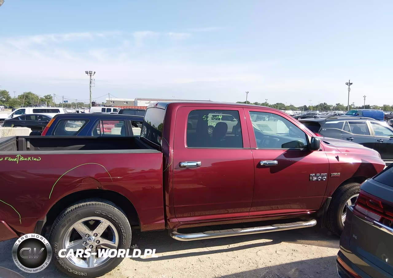 2017 Ram 1500 Express 4X2 5'7 Box VIN:3C6RR6KT3HG542571 - 13