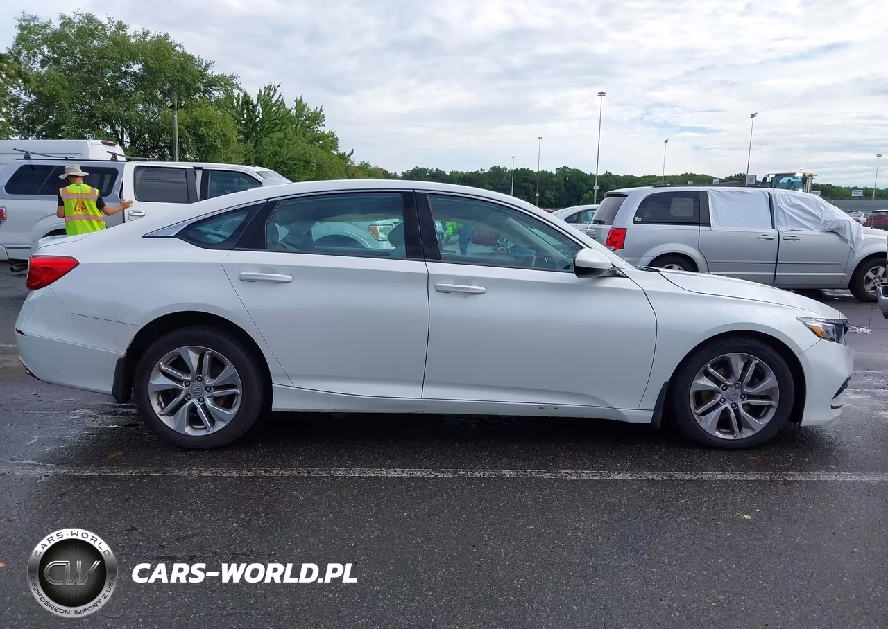 2018 Honda Accord Lx VIN:1HGCV1F15JA263103 - 13