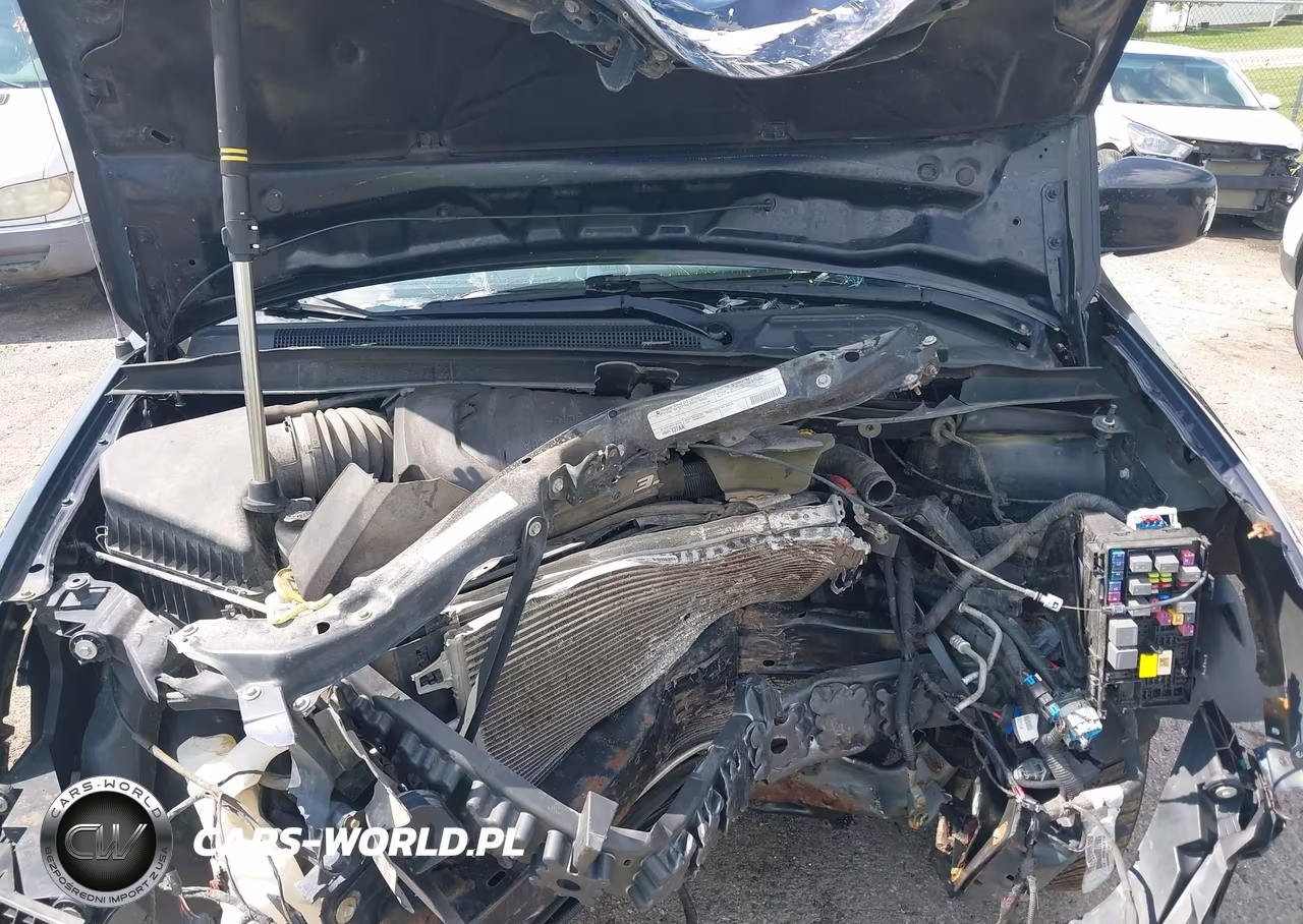 2011 Chrysler Town & Country Touring-L VIN:2A4RR8DG4BR607489 - 10