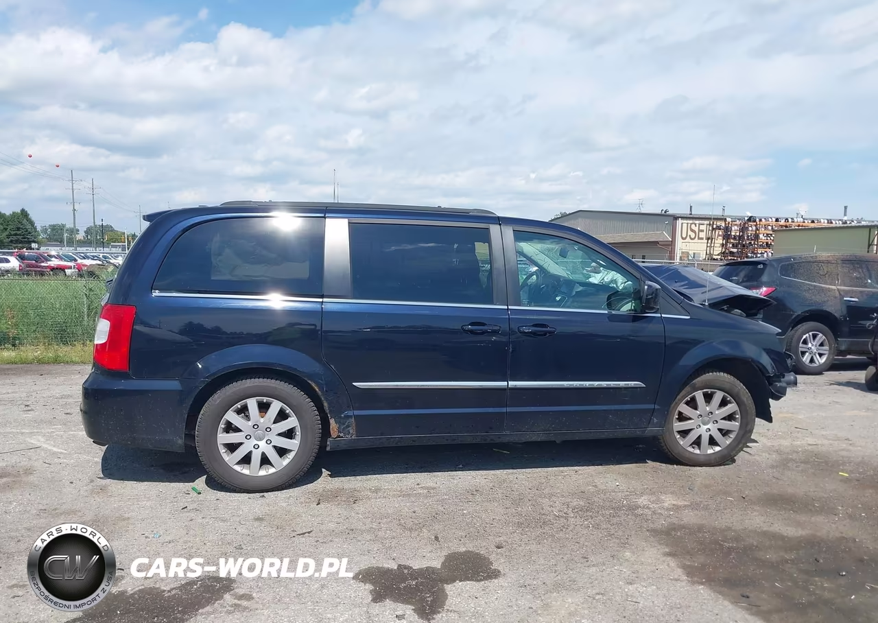 2011 Chrysler Town & Country Touring-L VIN:2A4RR8DG4BR607489 - 13