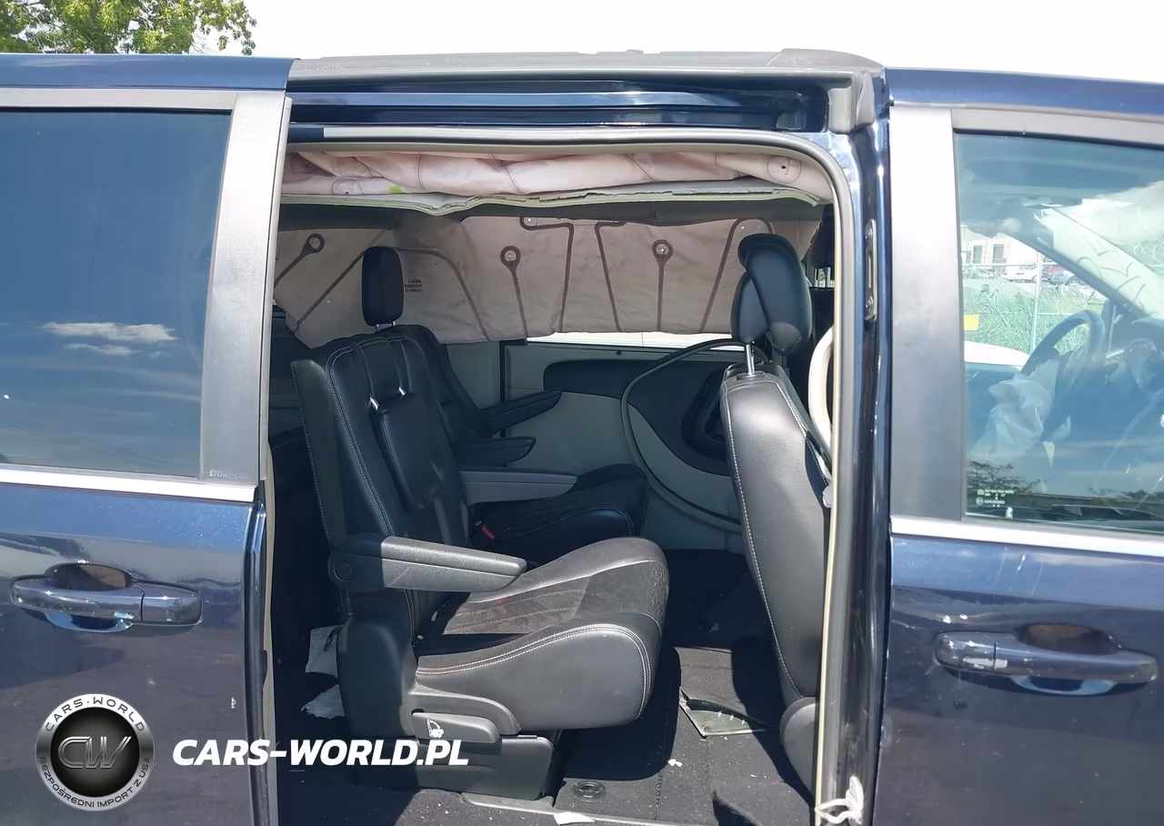 2011 Chrysler Town & Country Touring-L VIN:2A4RR8DG4BR607489 - 8