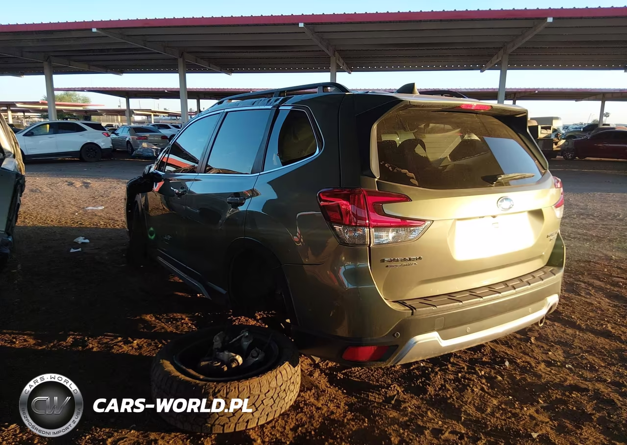 2021 Subaru Forester Touring VIN:JF2SKAXC3MH491567 - 3