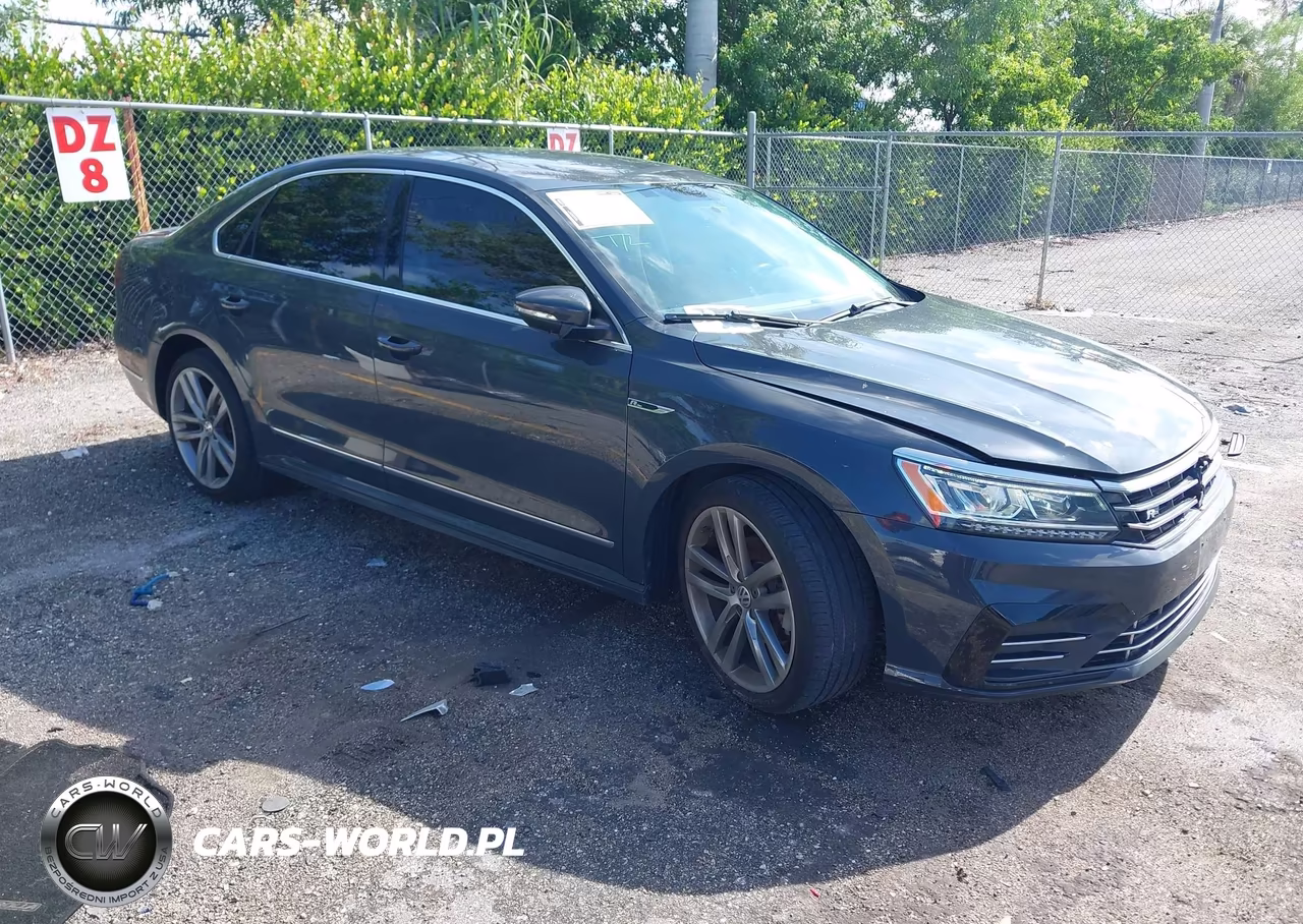 2017 Volkswagen Passat 1.8T R-Line