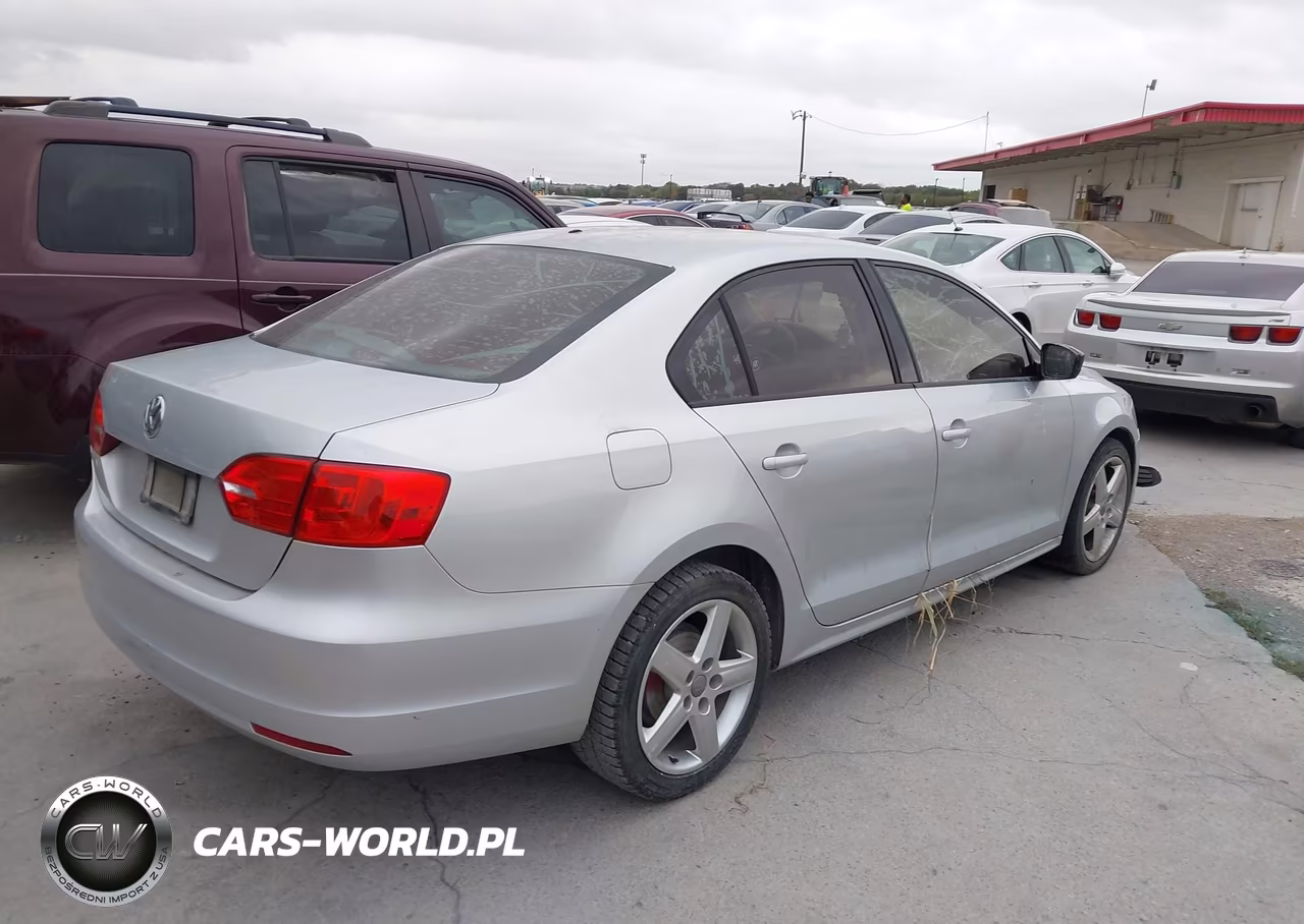2011 Volkswagen Jetta 2.0L S VIN:3VW2K7AJ0BM397886 - 4