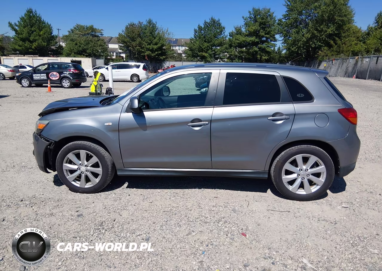 2015 Mitsubishi Outlander Sport Es VIN:4A4AR3AU2FE004214 - 14