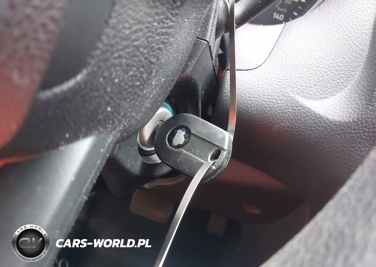 2017 Ford Focus Se VIN:1FADP3F27HL321993 - 11