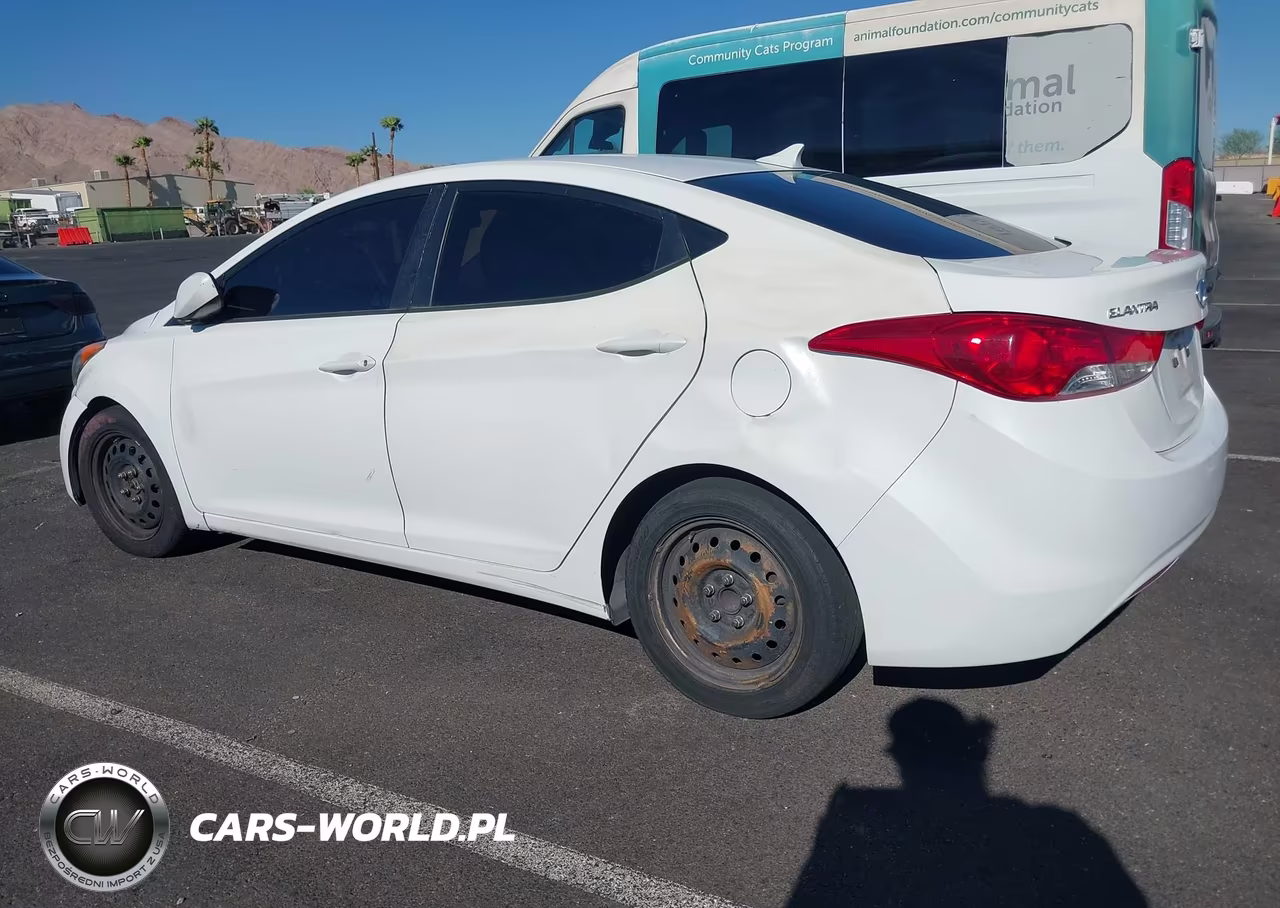 2012 Hyundai Elantra Gls VIN:5NPDH4AE4CH135730 - 13