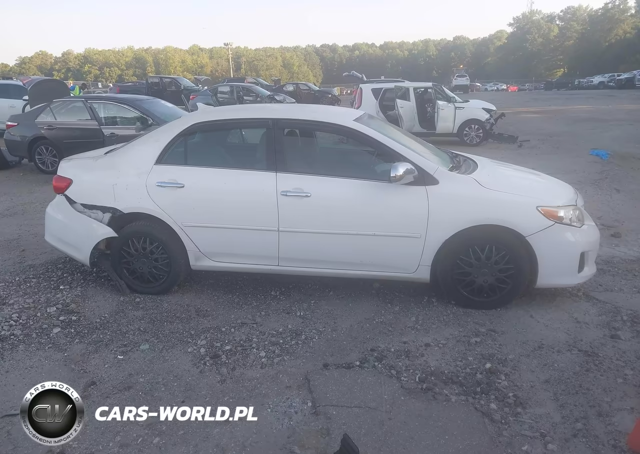 2013 Toyota Corolla Le VIN:2T1BU4EE3DC115096 - 13