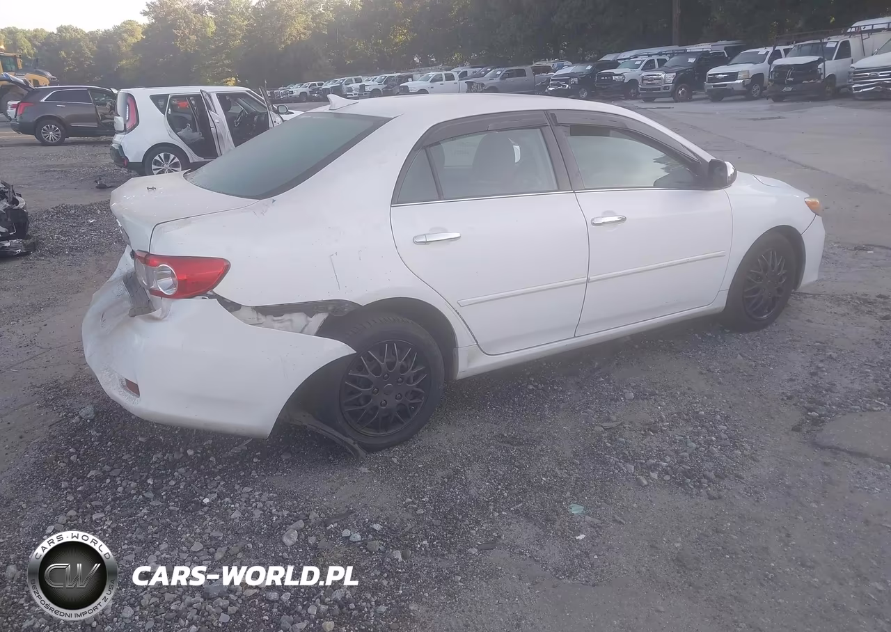 2013 Toyota Corolla Le VIN:2T1BU4EE3DC115096 - 4