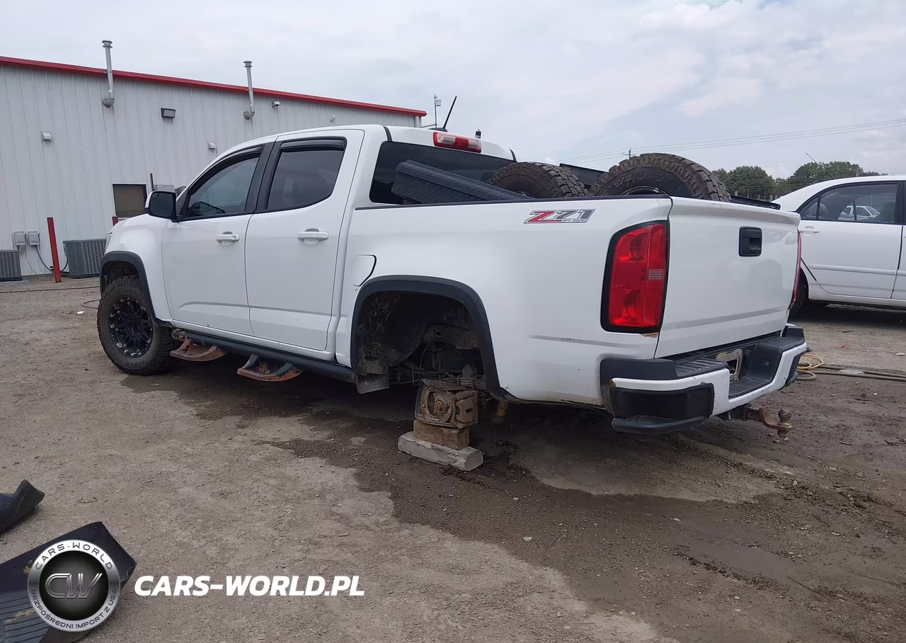 2015 Chevrolet Colorado Z71 VIN:1GCGTCE39F1127049 - 3