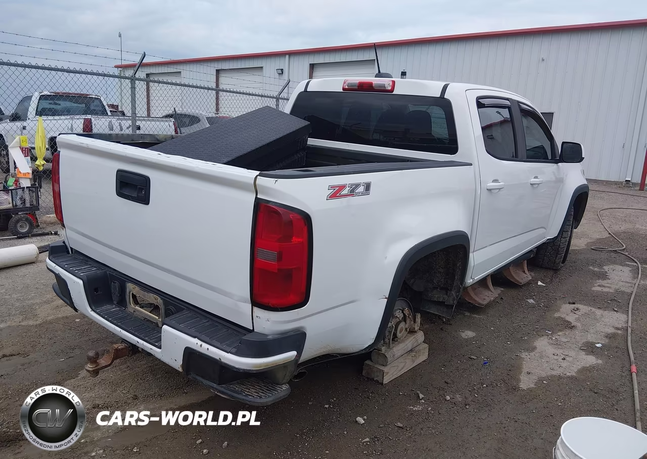 2015 Chevrolet Colorado Z71 VIN:1GCGTCE39F1127049 - 4