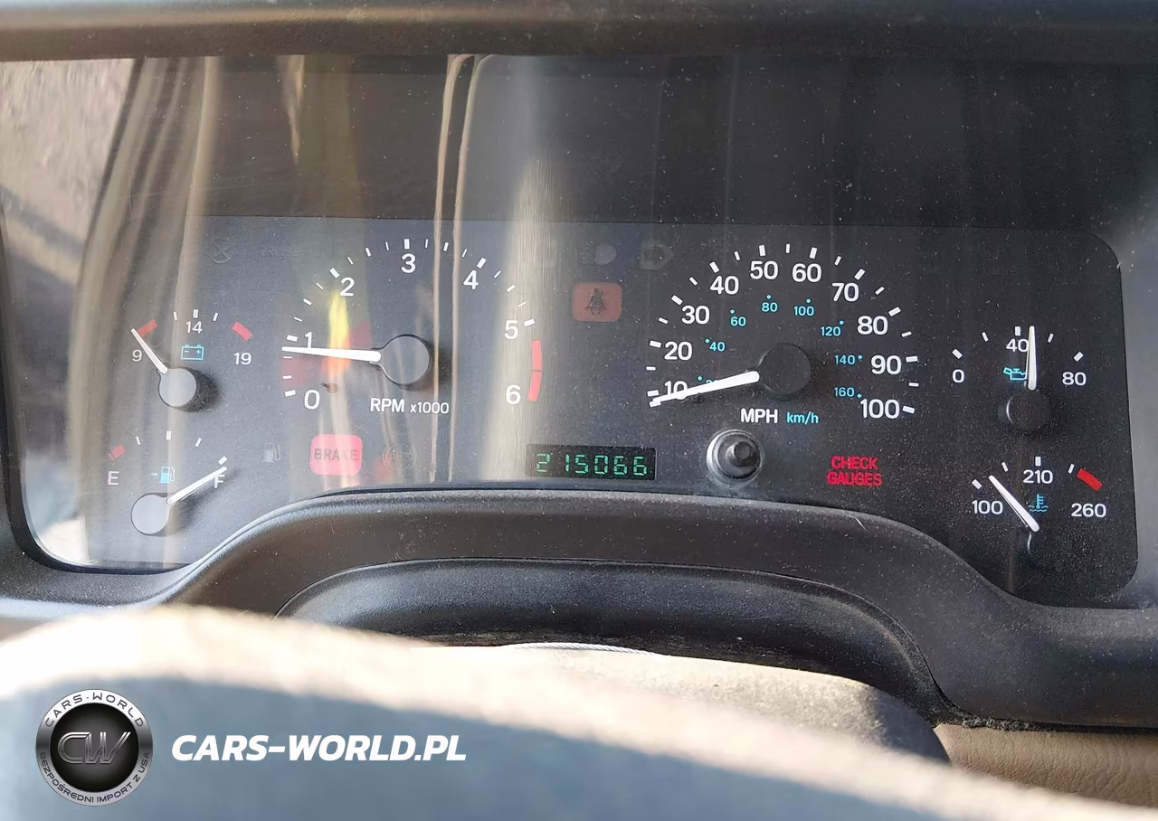2000 Jeep Wrangler Sahara VIN:1J4FA59S2YP745760 - 7