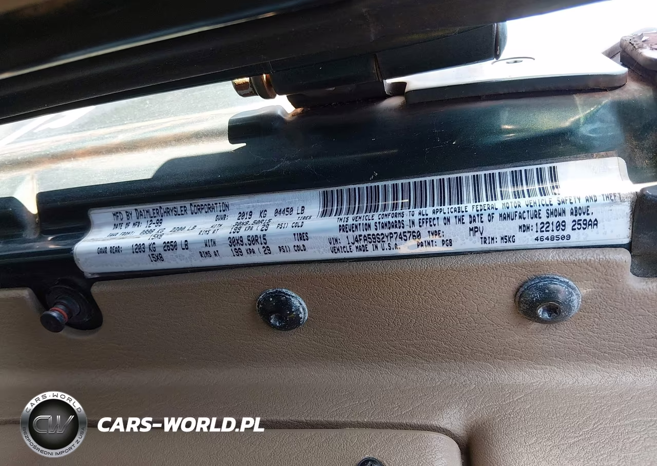 2000 Jeep Wrangler Sahara VIN:1J4FA59S2YP745760 - 9