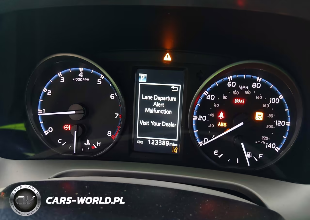 2017 Toyota Rav4 Le VIN:JTMBFREV0HJ715656 - 7