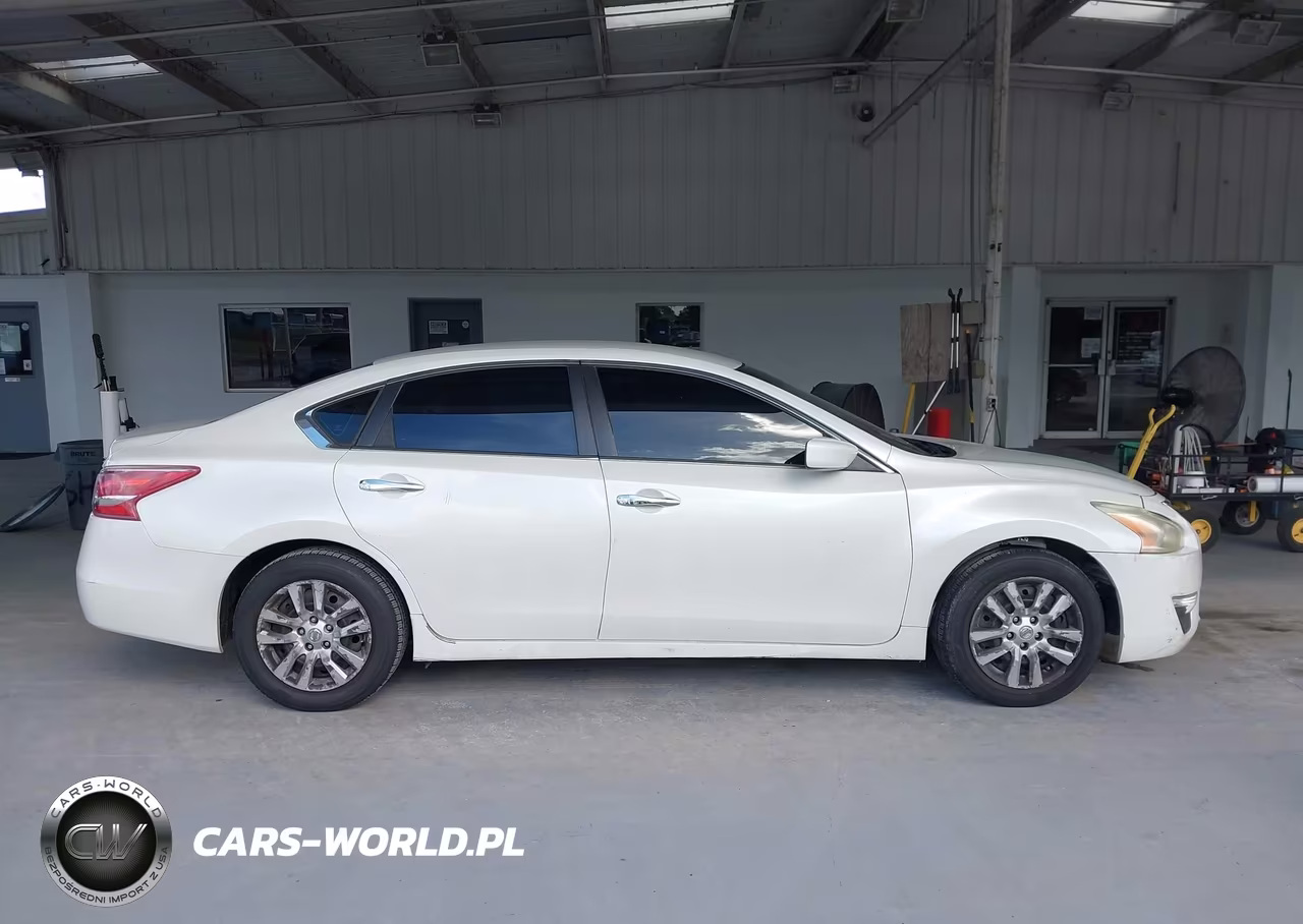 2013 Nissan Altima 2.5 S VIN:1N4AL3AP4DC182112 - 13