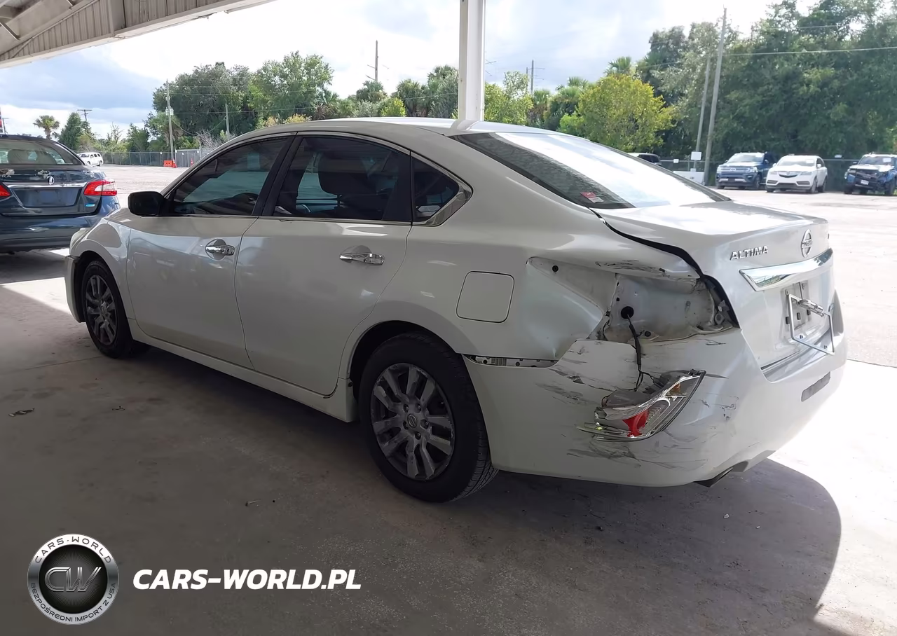 2013 Nissan Altima 2.5 S VIN:1N4AL3AP4DC182112 - 3