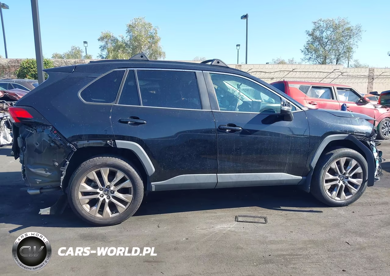 2021 Toyota Rav4 Xle Premium VIN:2T3C1RFV6MC166463 - 14