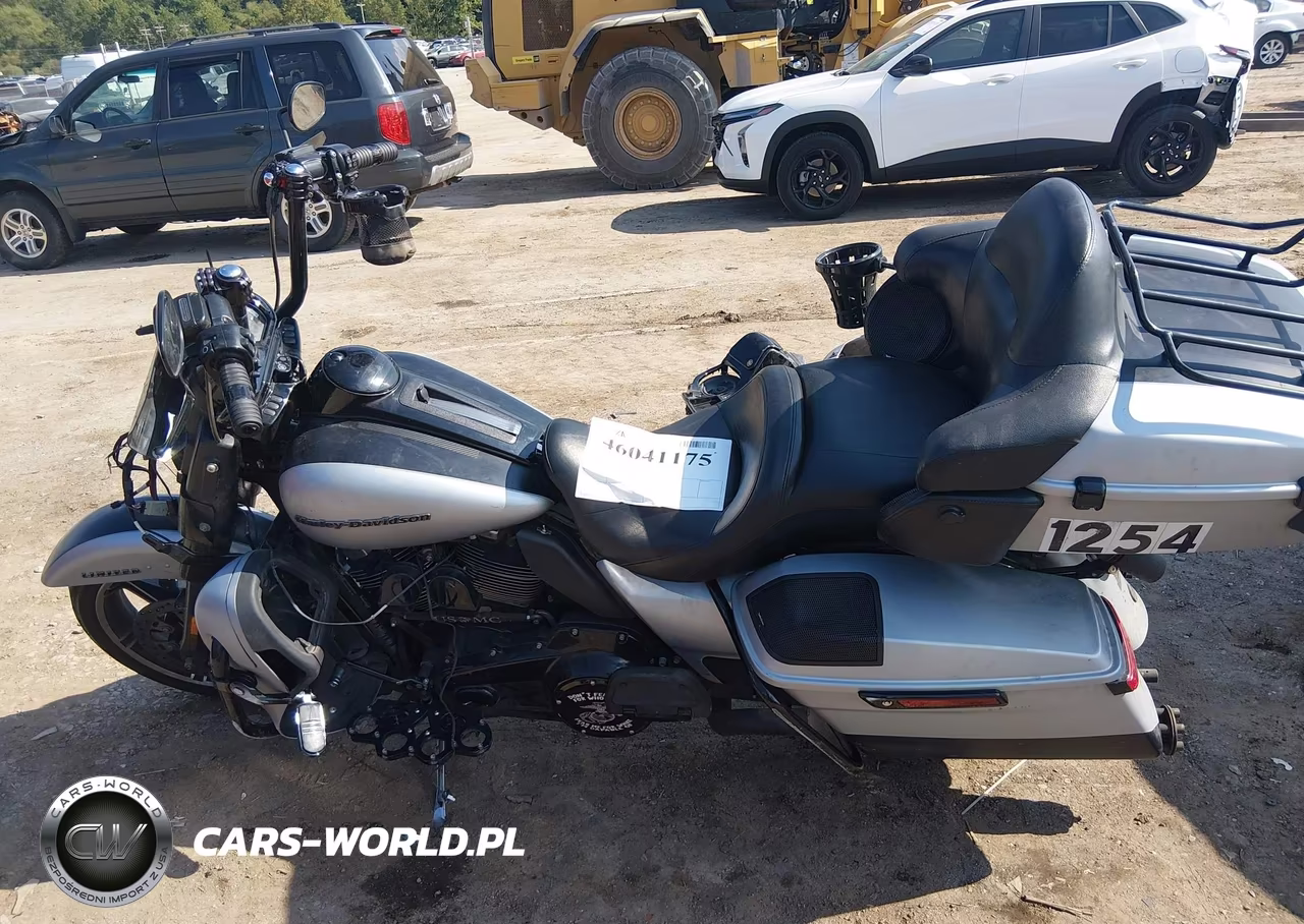 2020 Harley-Davidson Fltrk VIN:1HD1KZF16LB626808 - 13
