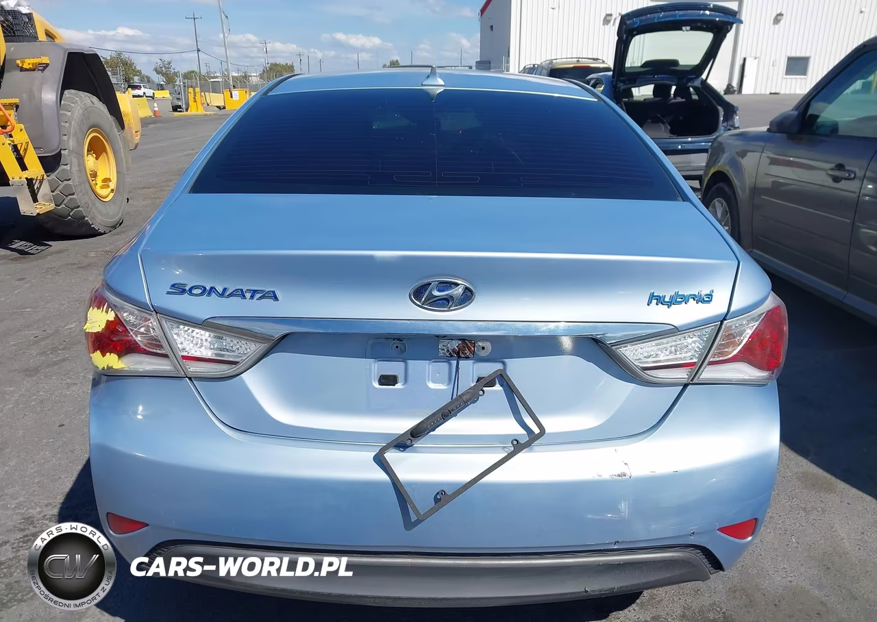 2015 Hyundai Sonata Hybrid VIN:KMHEC4A44FA135244 - 16