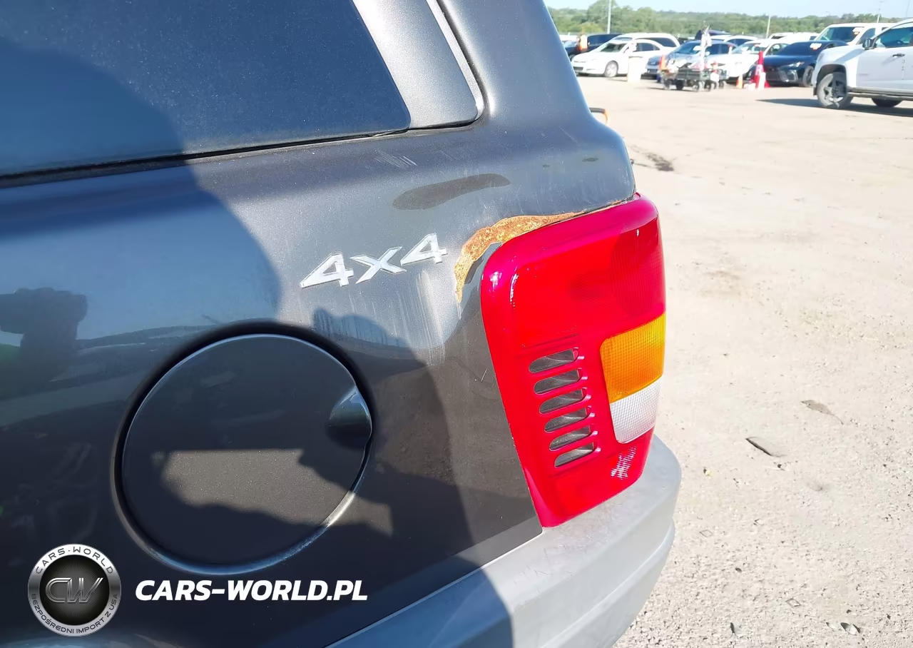 2000 Jeep Grand Cherokee Laredo VIN:1J4GW48S3YC109843 - 6