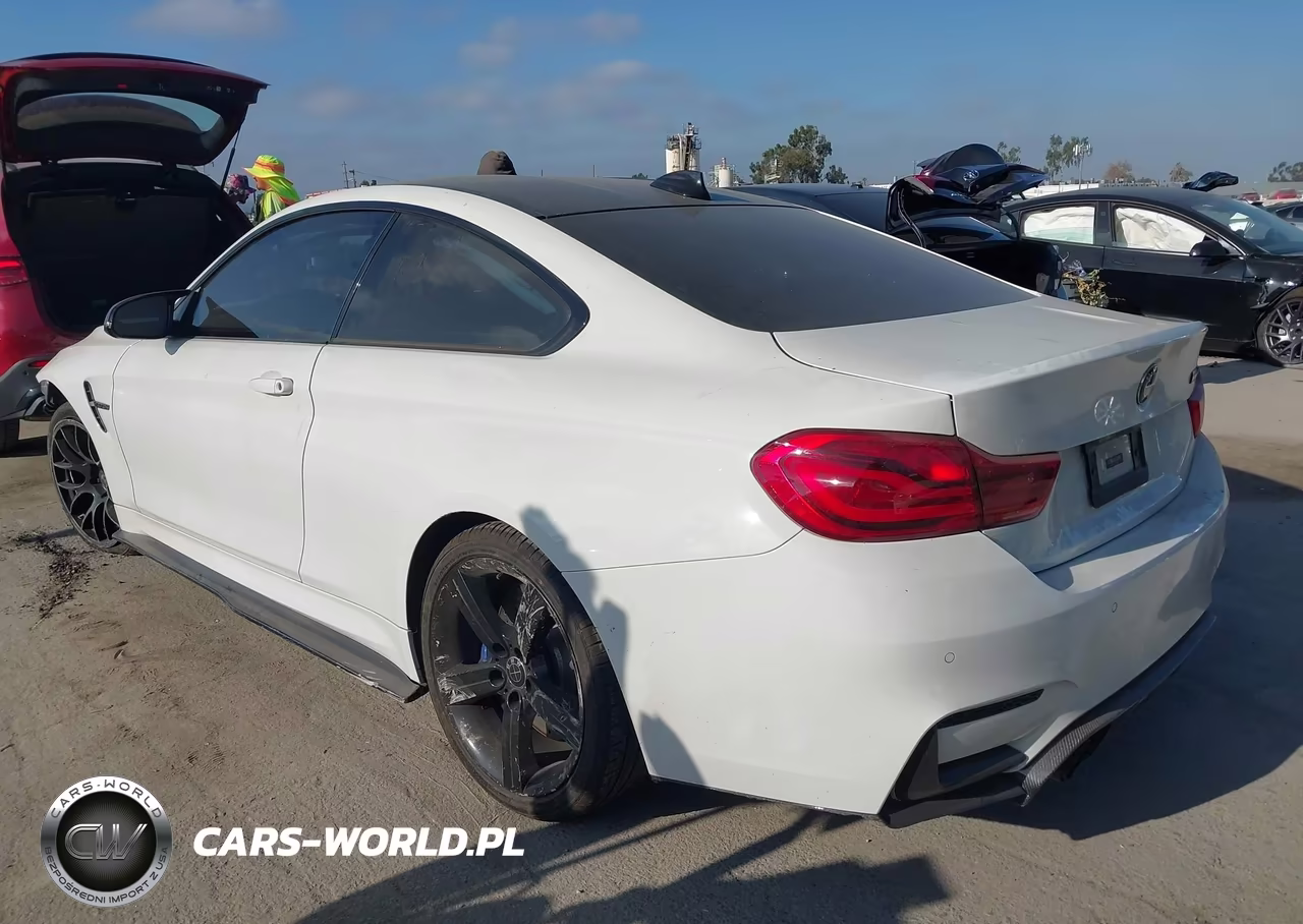 2018 BMW M4 VIN:WBS4Y9C5XJAC87277 - 3
