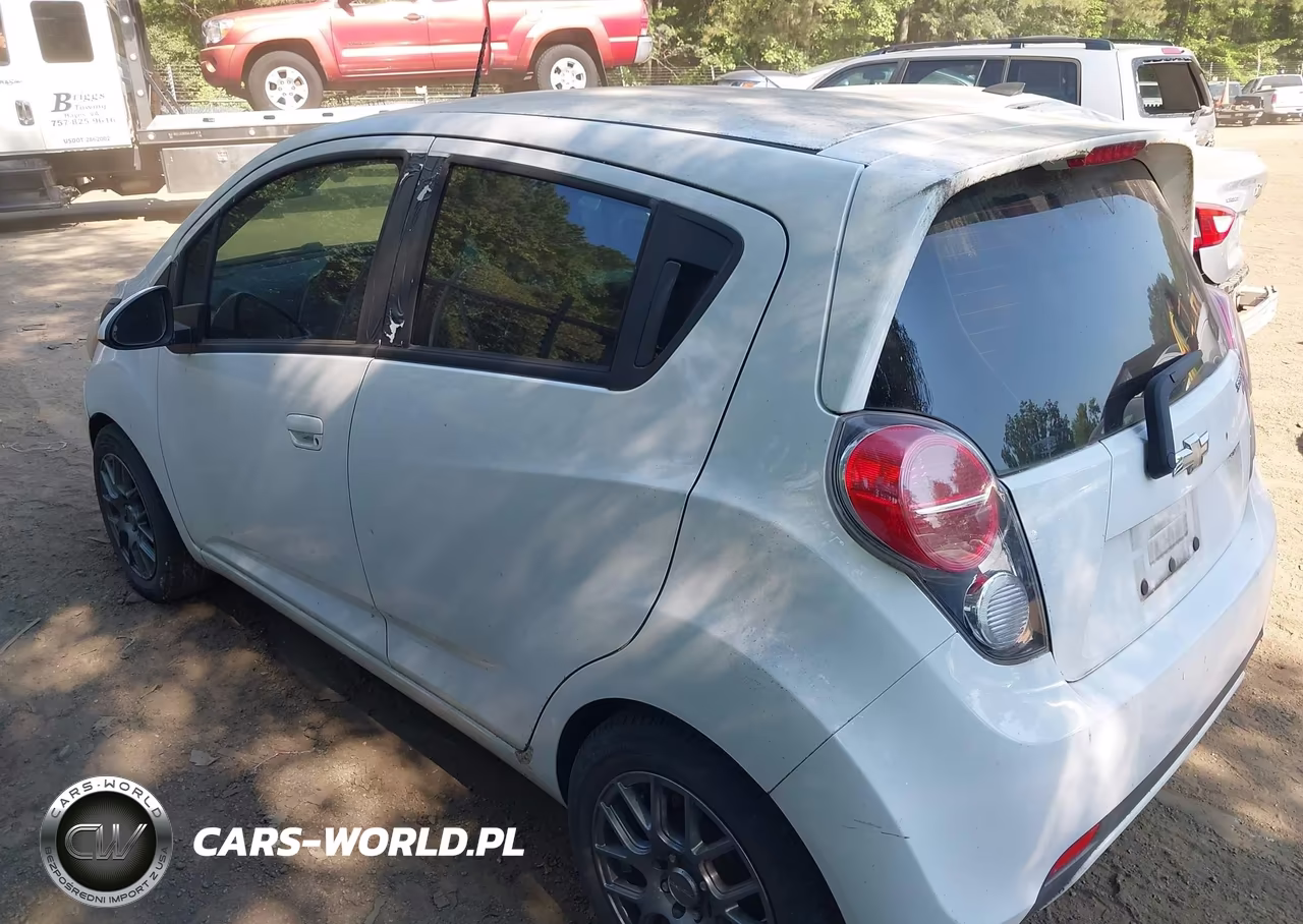 2015 Chevrolet Spark Ls Cvt VIN:KL8CB6S92FC811563 - 3