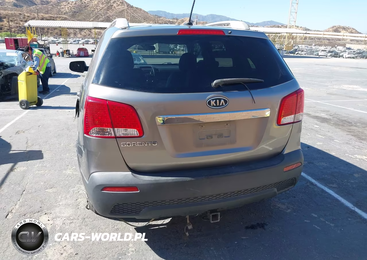 2011 Kia Sorento Lx V6 VIN:5XYKT4A24BG152271 - 17