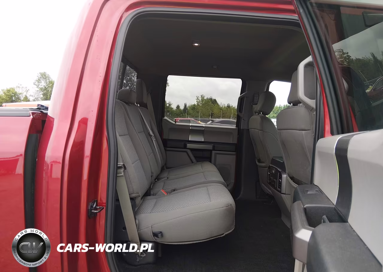 2019 Ford F-150 Xlt VIN:1FTEW1E4XKFC05931 - 8