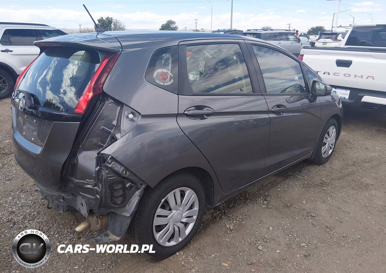 2016 Honda Fit Lx VIN:JHMGK5H53GS010671 - 4