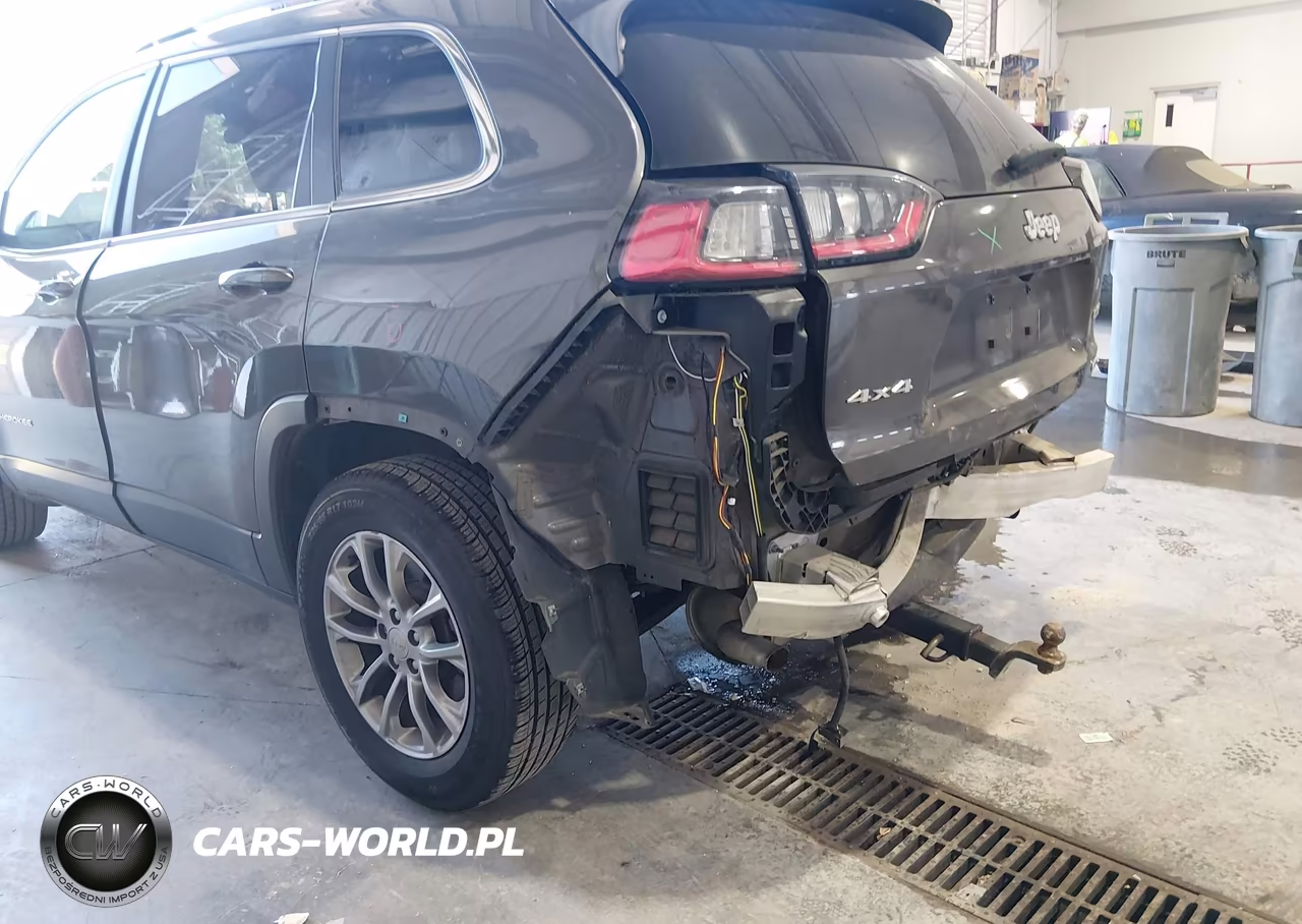 2019 Jeep Cherokee Latitude Plus 4X4 VIN:1C4PJMLX9KD172647 - 6