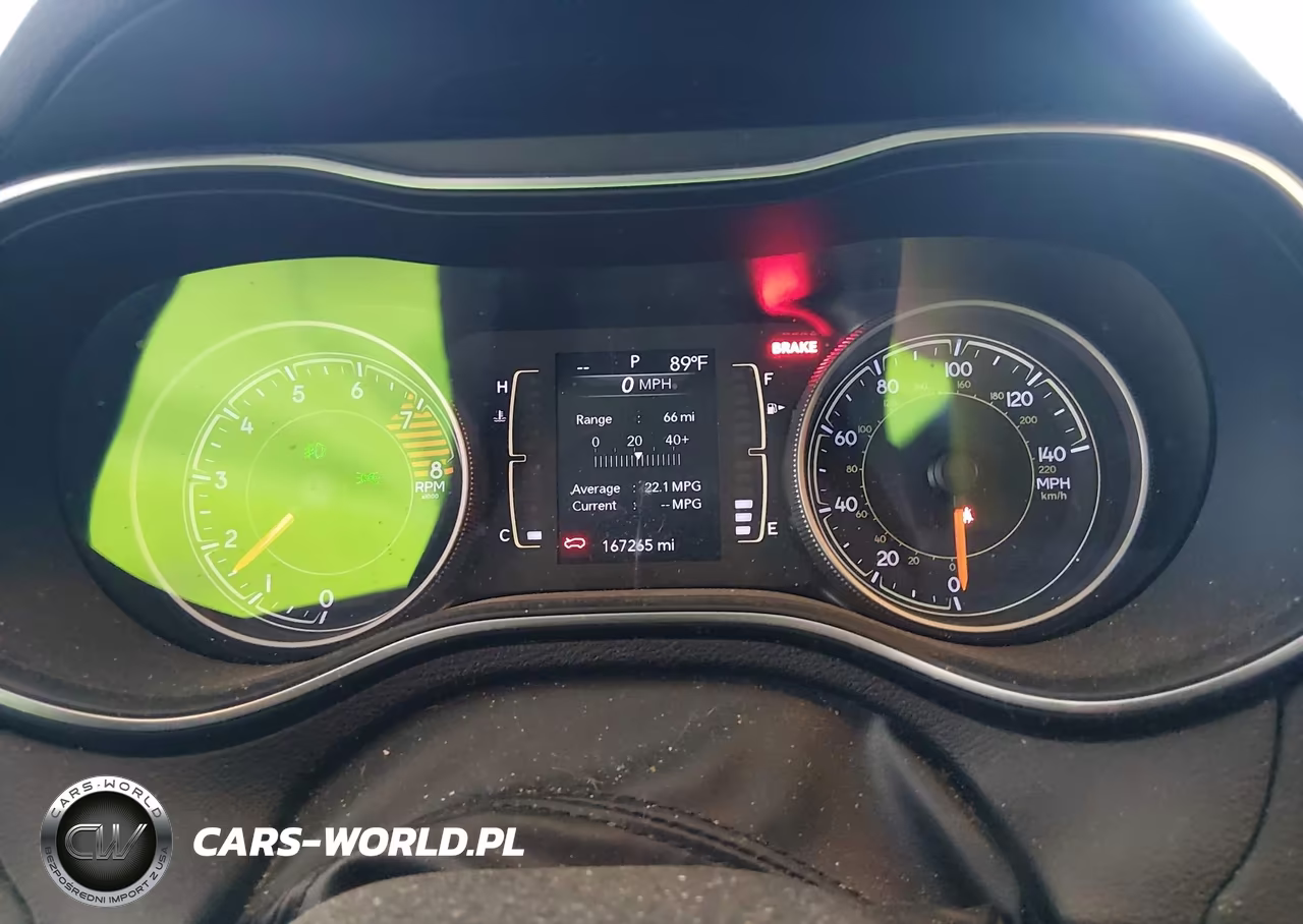2019 Jeep Cherokee Latitude Plus 4X4 VIN:1C4PJMLX9KD172647 - 7