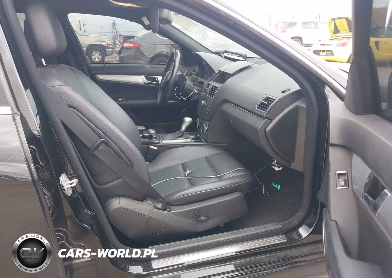 2010 Mercedes-Benz C 300 Luxury-Sport VIN:WDDGF5EB6AF430995 - 5