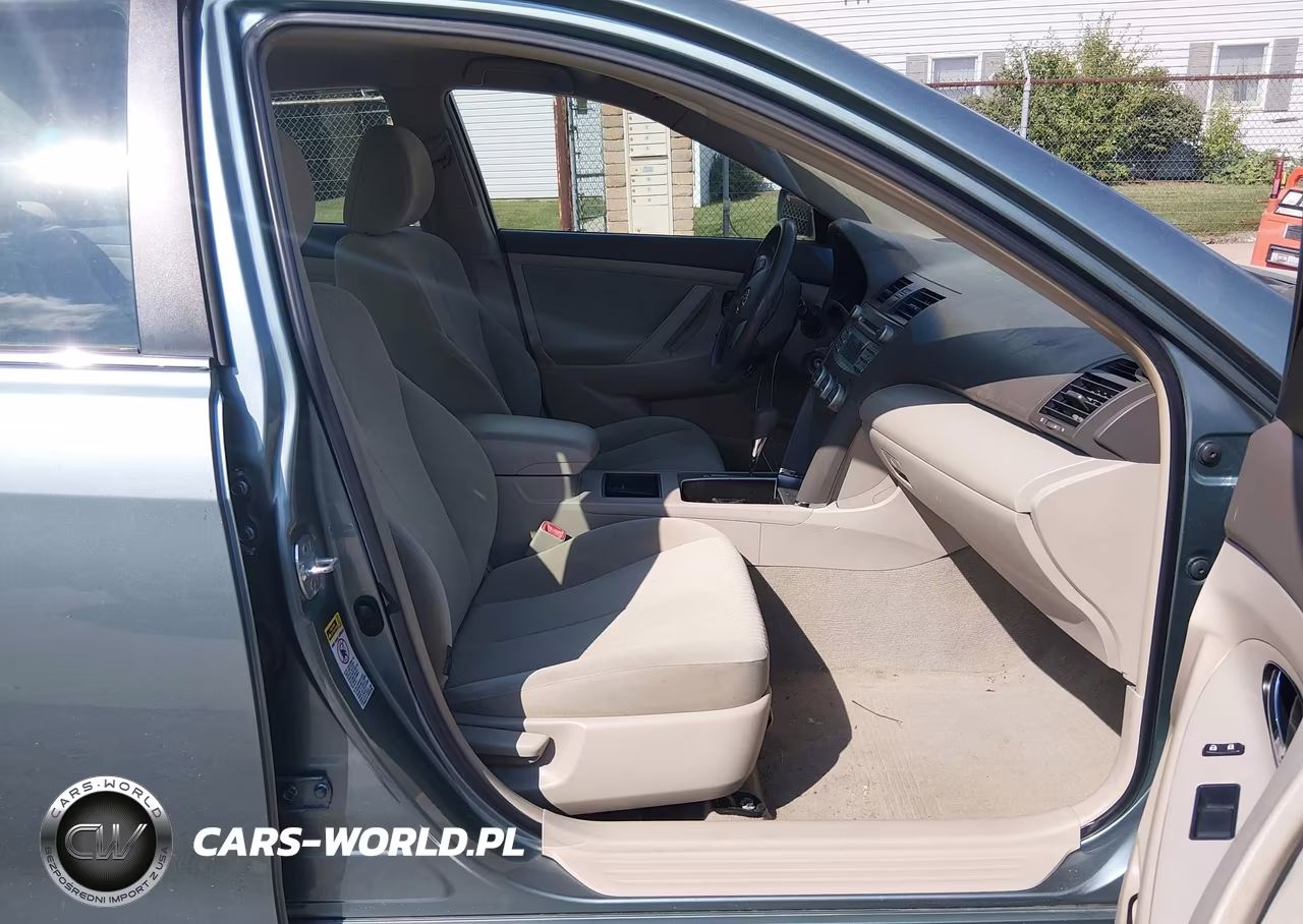 2009 Toyota Camry Le VIN:4T1BE46K09U860136 - 5