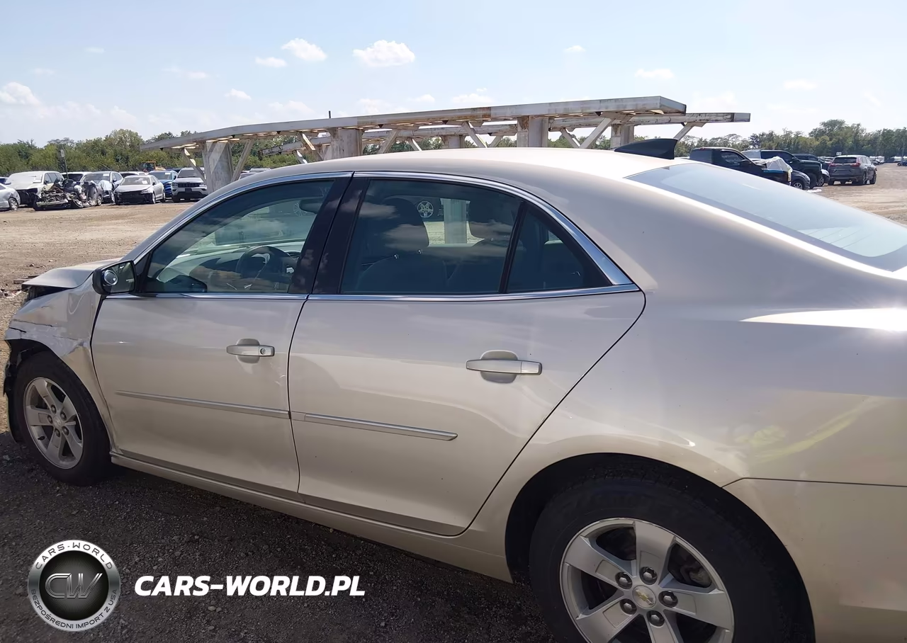2015 Chevrolet Malibu Ls VIN:1G11B5SLXFF267356 - 13