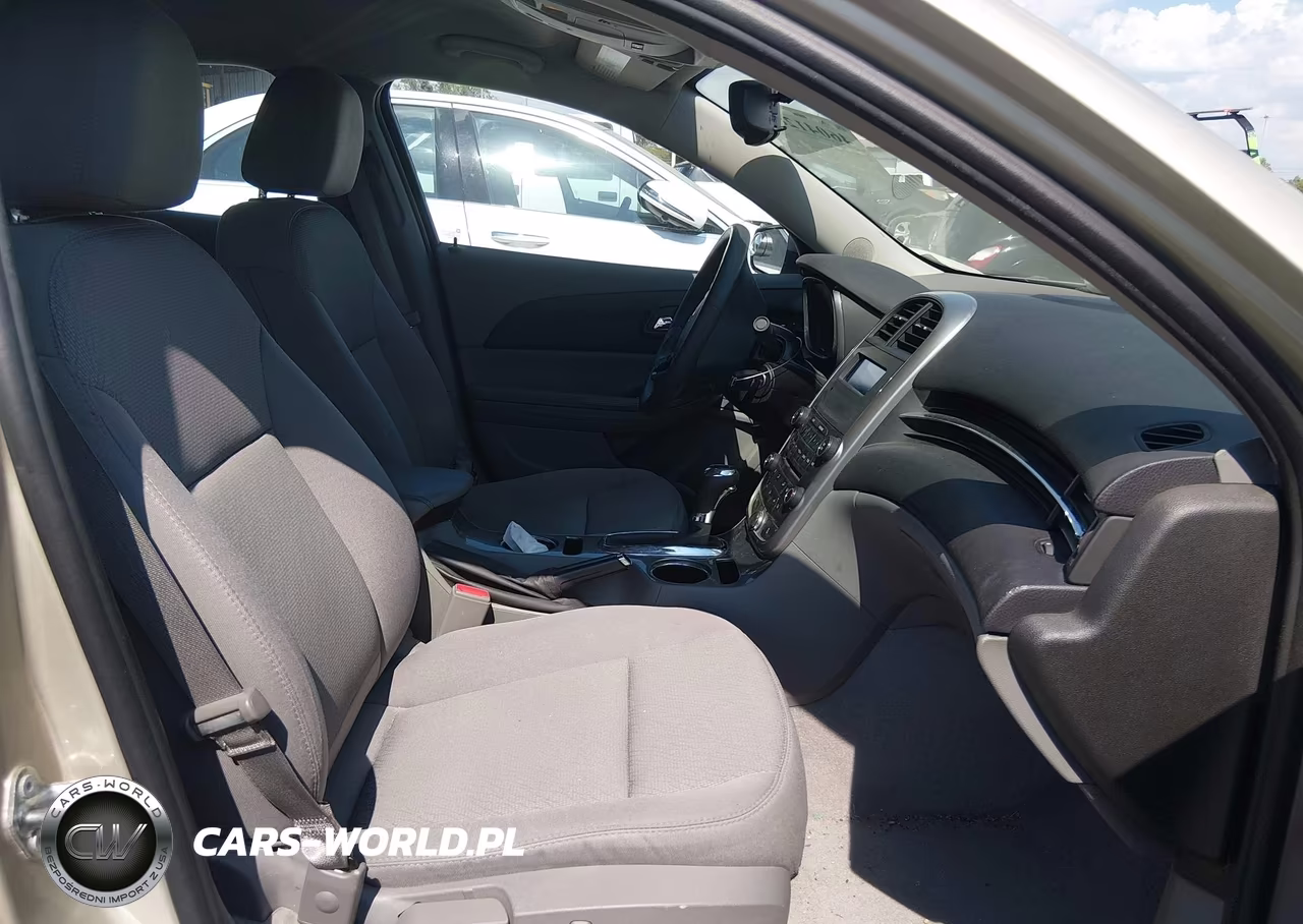 2015 Chevrolet Malibu Ls VIN:1G11B5SLXFF267356 - 5