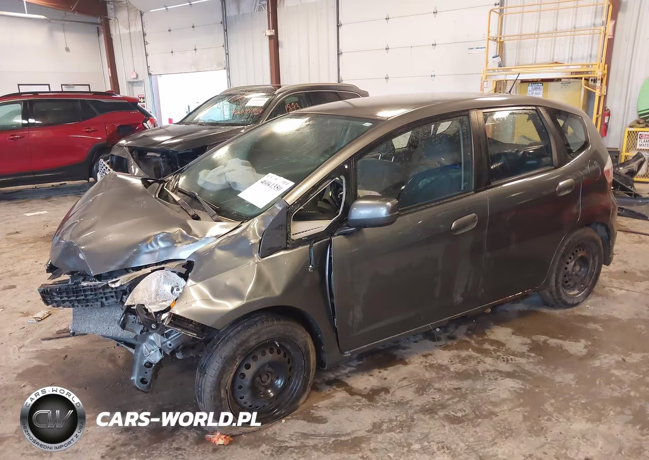2013 Honda Fit VIN:JHMGE8H33DC080037 - 2