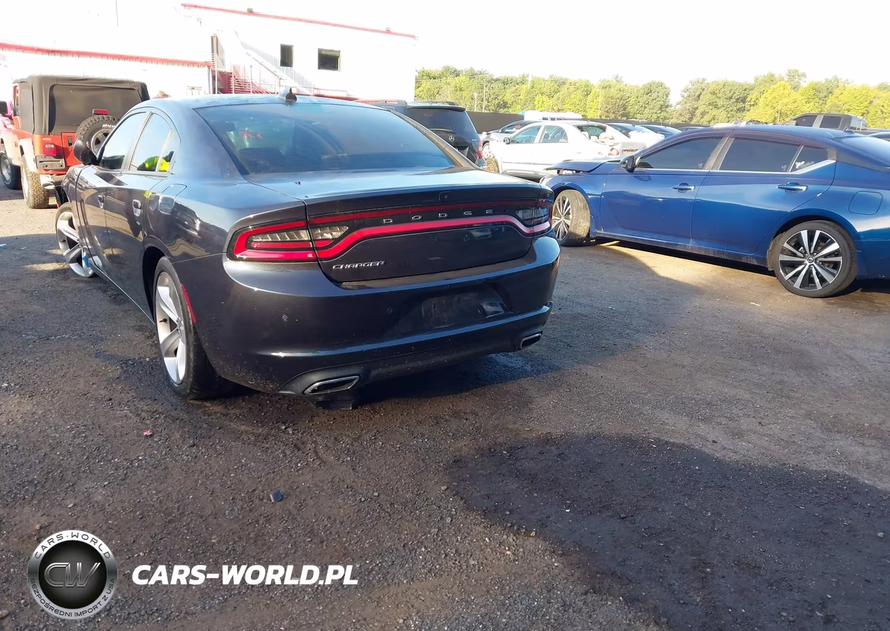 2018 Dodge Charger Sxt Plus Rwd VIN:2C3CDXHG4JH158287 - 3