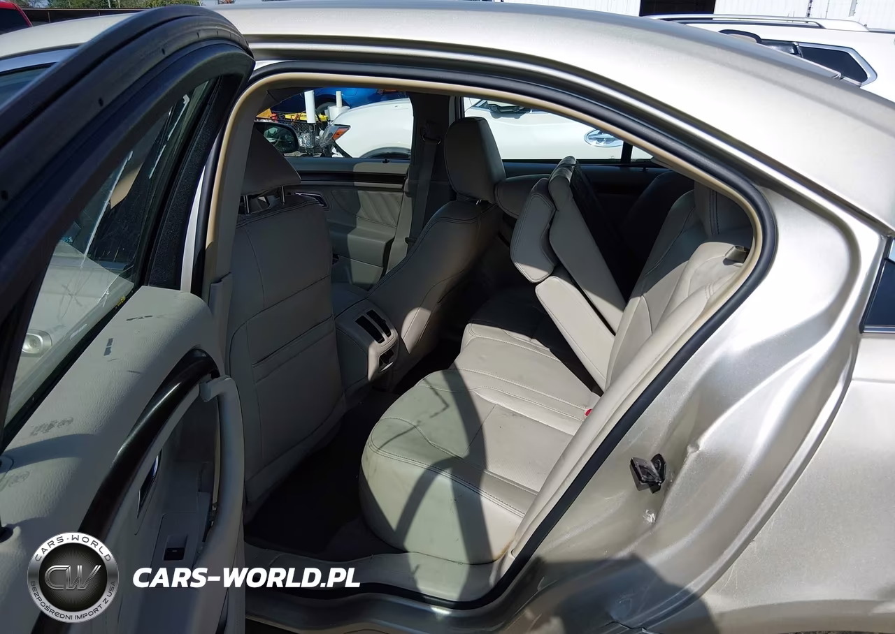 2010 Ford Taurus Limited VIN:1FAHP2JW4AG103224 - 8