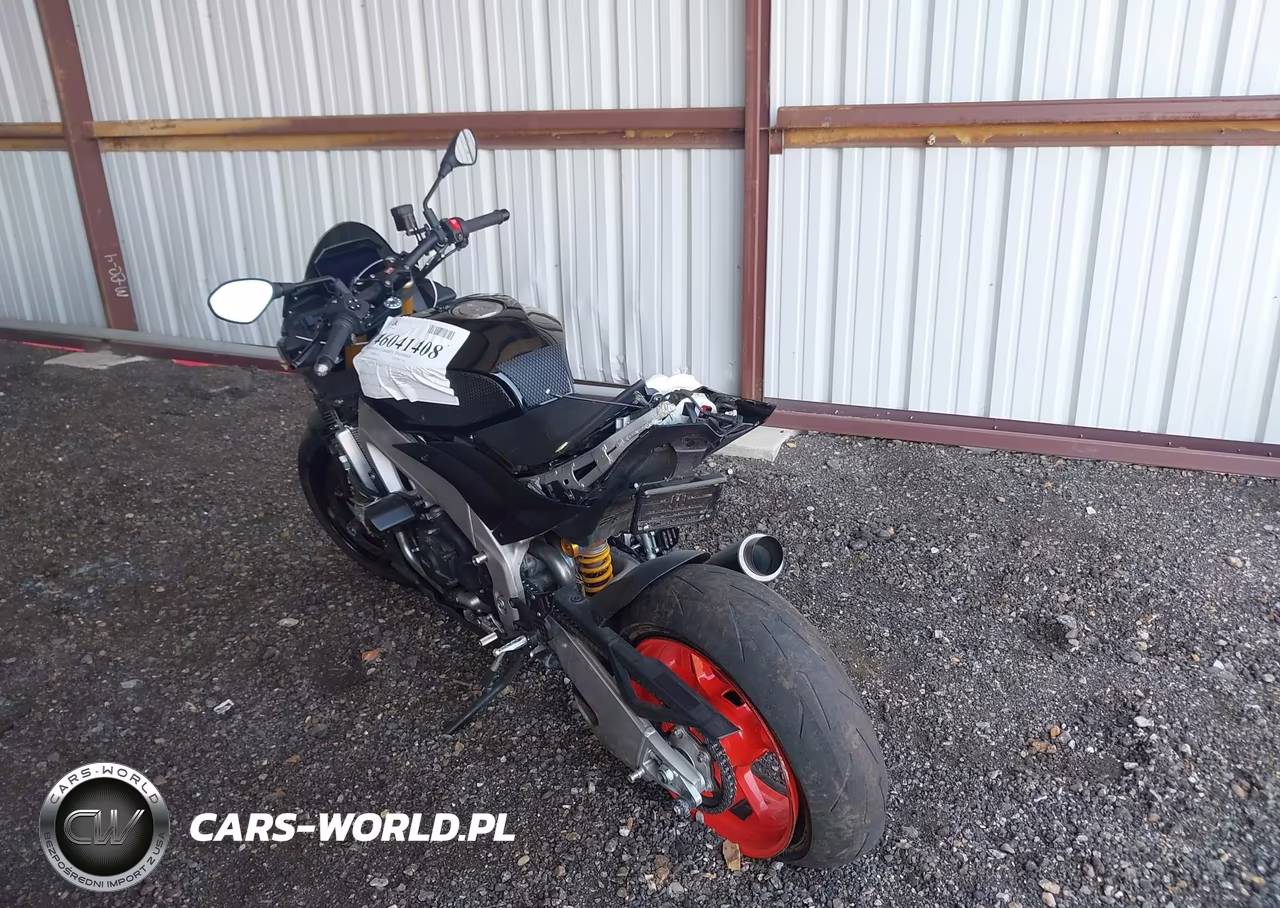 2022 Aprilia Tuono V4 1100 Factory VIN:ZD4KZUB06NS000653 - 3