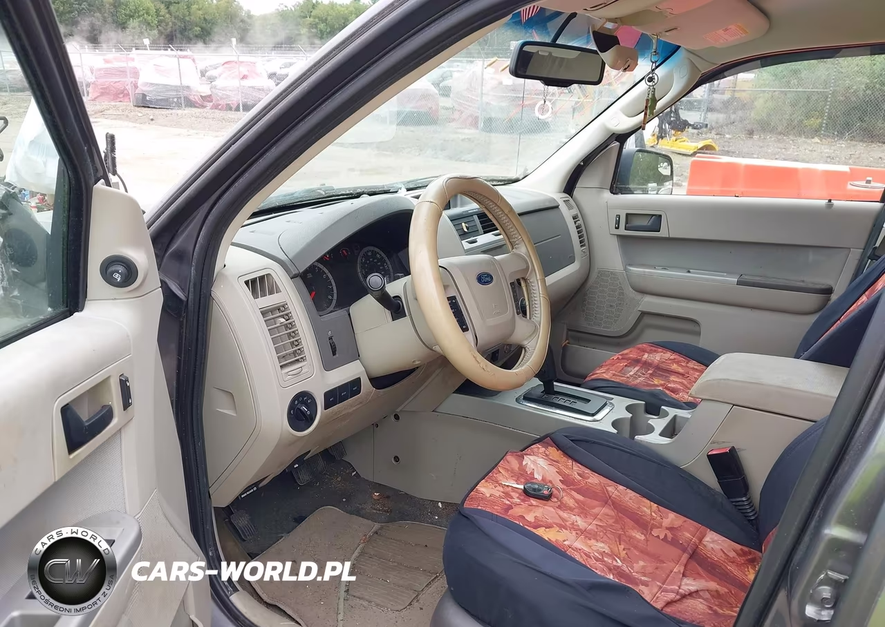 2011 Ford Escape Xlt VIN:1FMCU0D70BKA65443 - 5