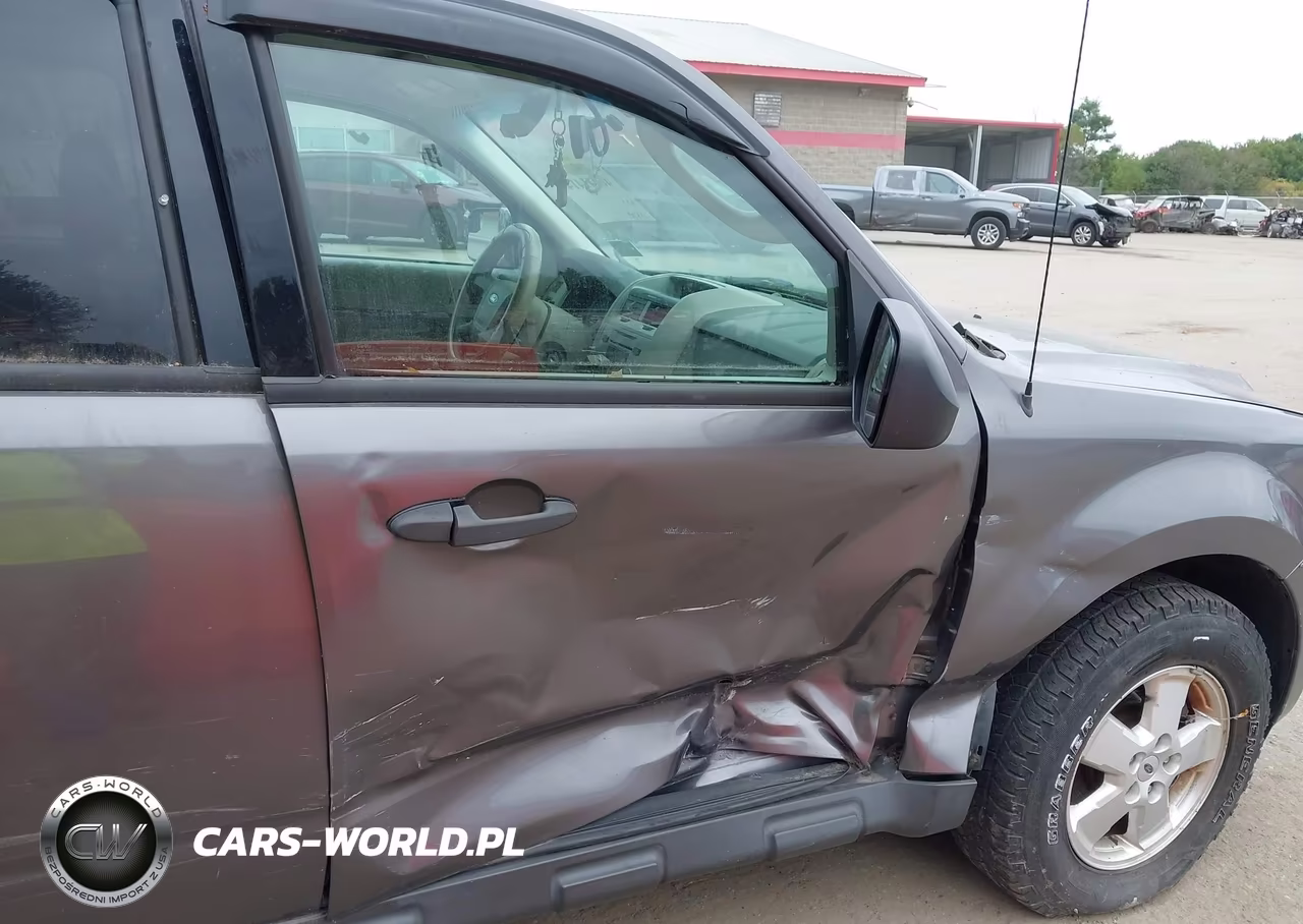2011 Ford Escape Xlt VIN:1FMCU0D70BKA65443 - 6